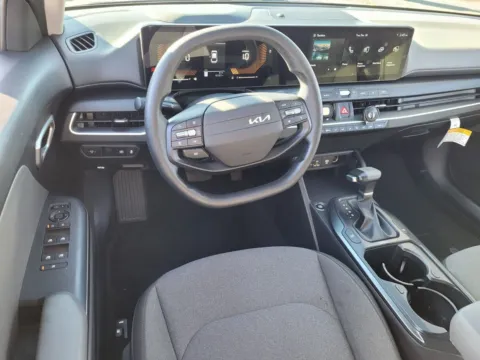 More photos of 2025 Kia K4 LXS at ALM CDJR Perry, GA