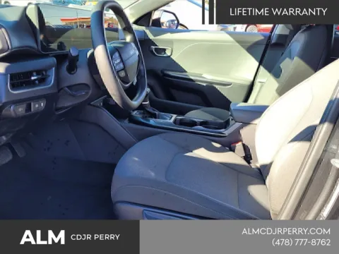 More photos of 2025 Kia K4 LXS at ALM CDJR Perry, GA