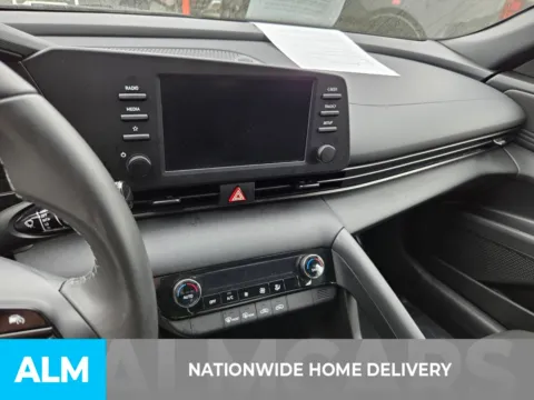 More photos of 2025 Hyundai Elantra SEL Sport at ALM CDJR Perry, GA