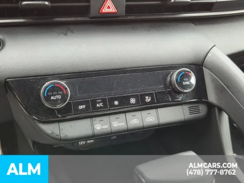 More photos of 2025 Hyundai Elantra SEL Sport at ALM CDJR Perry, GA