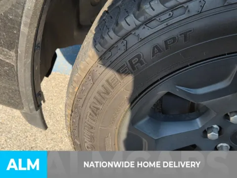 More photos of 2025 Ram 1500 Big Horn/Lone Star at ALM CDJR Perry, GA