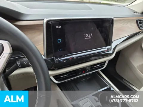 More photos of 2025 Volkswagen Atlas 2.0T SE w/Technology at ALM CDJR Perry, GA