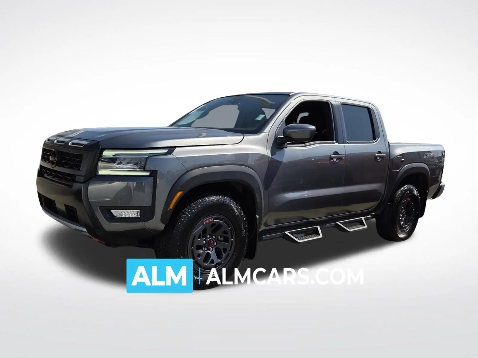 2025 Nissan Frontier PRO-4X Crew Cab 4X4's photo