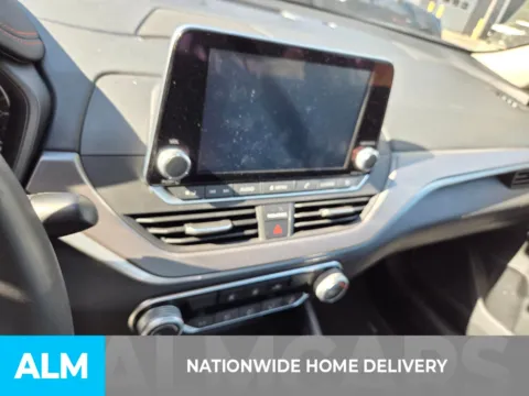 More photos of 2025 Nissan Altima 2.5 SR at ALM CDJR Perry, GA