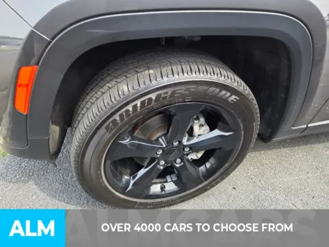 Another view of 2024 Jeep Grand Cherokee Altitude X for sale in Perry, GA at ALM CDJR Perry