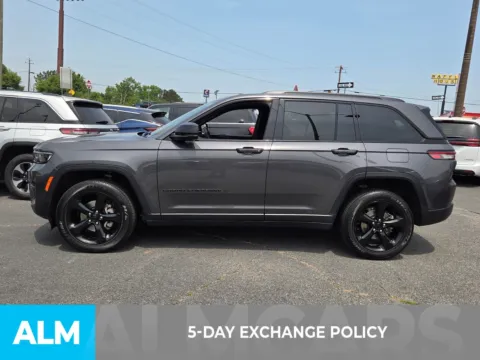 More photos of 2024 Jeep Grand Cherokee Altitude X at ALM CDJR Perry, GA