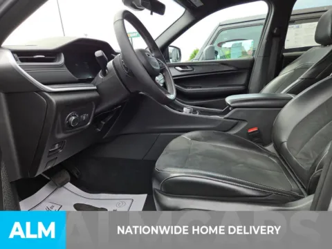 More photos of 2025 Jeep Grand Cherokee Altitude at ALM CDJR Perry, GA