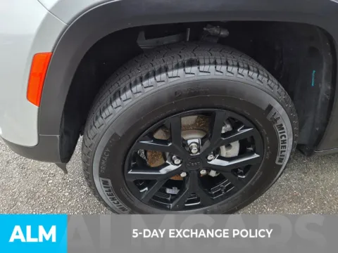 Another view of 2025 Jeep Grand Cherokee Altitude for sale in Perry, GA at ALM CDJR Perry