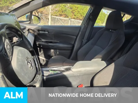 More photos of 2019 Toyota C-HR XLE at ALM CDJR Perry, GA