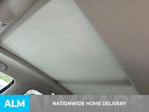 More photos of 2025 Volkswagen Atlas 2.0T SE w/Technology at ALM CDJR Perry, GA