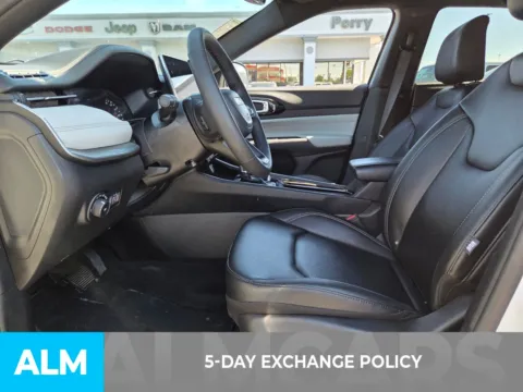 More photos of 2025 Jeep Compass Limited at ALM CDJR Perry, GA