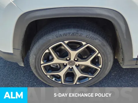 More photos of 2025 Jeep Compass Limited at ALM CDJR Perry, GA