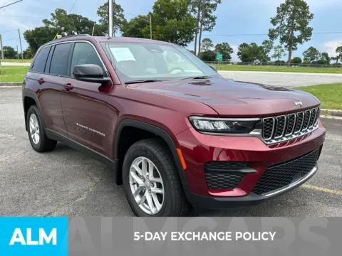 Another view of 2025 Jeep Grand Cherokee Laredo for sale in Perry, GA at ALM CDJR Perry