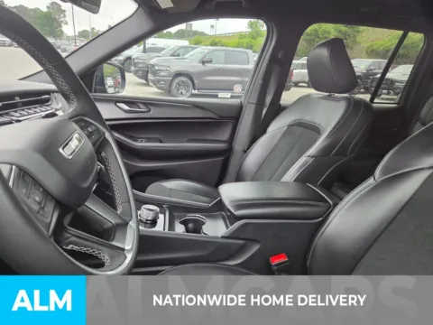 More photos of 2025 Jeep Grand Cherokee Altitude at ALM CDJR Perry, GA