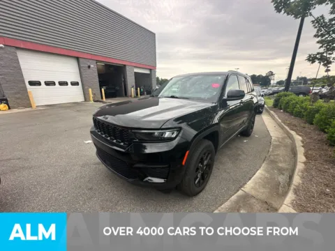 Another view of 2025 Jeep Grand Cherokee Altitude for sale in Perry, GA at ALM CDJR Perry