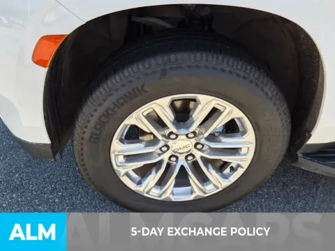 More photos of 2021 GMC Yukon SLT at ALM CDJR Perry, GA