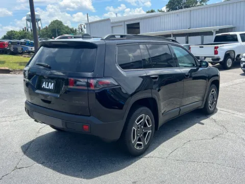 More photos of 2026 Jeep Cherokee Limited at ALM CDJR Perry, GA