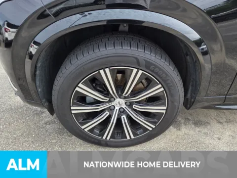 More photos of 2023 Volvo XC90 B5 Plus at ALM CDJR Perry, GA