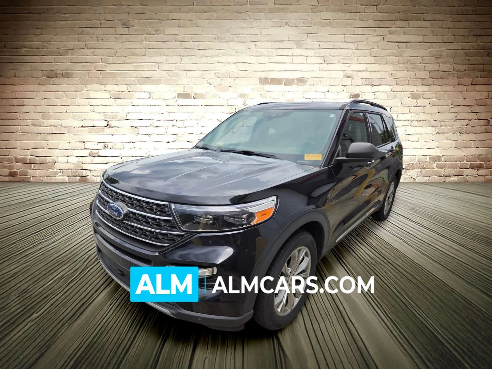 2023 Ford Explorer XLT RWD's photo