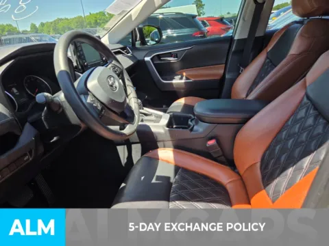 More photos of 2022 Toyota RAV4 XLE at ALM CDJR Perry, GA