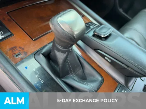 More photos of 2018 Lexus LX 570 at ALM CDJR Perry, GA