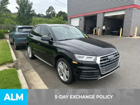 More photos of 2020 Audi Q5 45 Premium Plus at ALM CDJR Perry, GA
