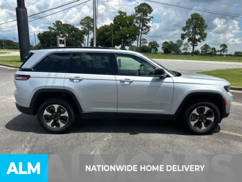 More photos of 2024 Jeep Grand Cherokee 4xe at ALM CDJR Perry, GA
