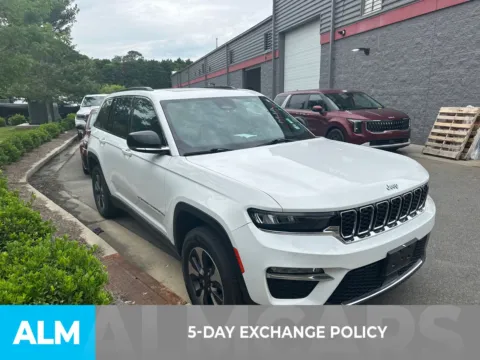 More photos of 2024 Jeep Grand Cherokee 4xe at ALM CDJR Perry, GA