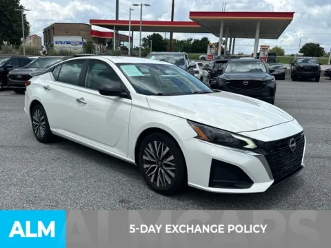 More photos of 2025 Nissan Altima 2.5 SV at ALM CDJR Perry, GA