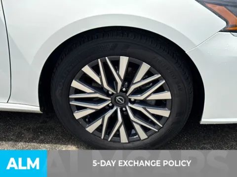 More photos of 2025 Nissan Altima 2.5 SV at ALM CDJR Perry, GA