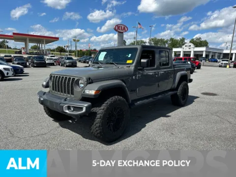 More photos of 2021 Jeep Gladiator Sport at ALM CDJR Perry, GA