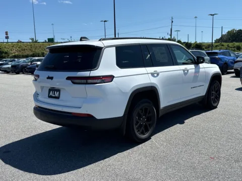 More photos of 2026 Jeep Grand Cherokee L Altitude at ALM CDJR Perry, GA