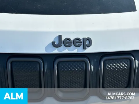 More photos of 2022 Jeep Compass Trailhawk at ALM CDJR Perry, GA