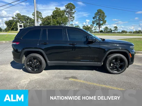 More photos of 2023 Jeep Grand Cherokee Altitude X at ALM CDJR Perry, GA