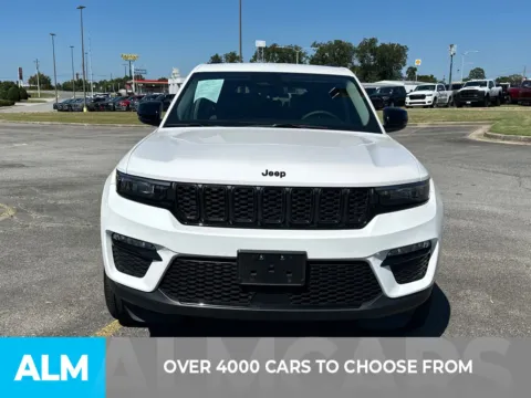 Photos of 2023 Jeep Grand Cherokee Limited for sale in Perry, GA at ALM CDJR Perry
