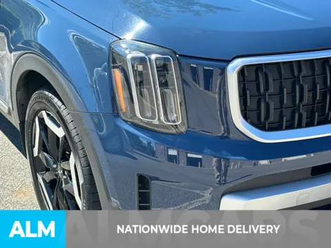 More photos of 2023 Kia Telluride EX at ALM CDJR Perry, GA