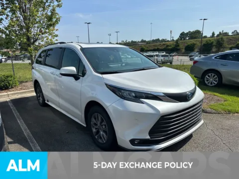 Another view of 2025 Toyota Sienna XLE for sale in Perry, GA at ALM CDJR Perry