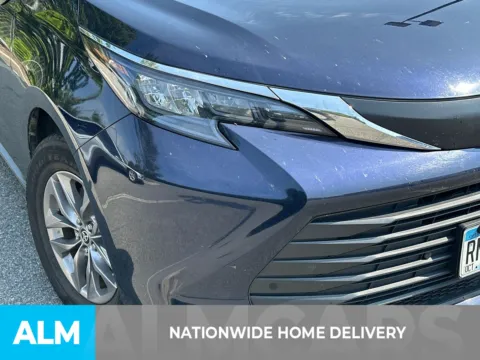 More photos of 2025 Toyota Sienna XLE at ALM CDJR Perry, GA