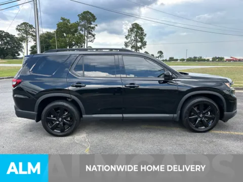 More photos of 2025 Honda Pilot Black Edition at ALM CDJR Perry, GA