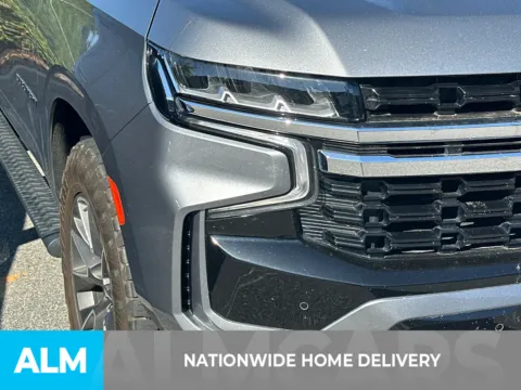 More photos of 2022 Chevrolet Suburban Z71 at ALM CDJR Perry, GA
