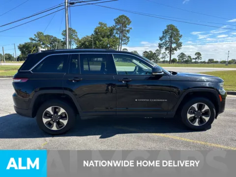 More photos of 2024 Jeep Grand Cherokee 4xe at ALM CDJR Perry, GA