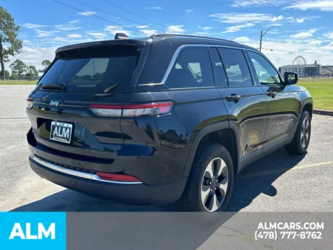 More photos of 2024 Jeep Grand Cherokee 4xe at ALM CDJR Perry, GA