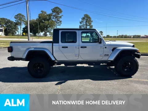 More photos of 2022 Jeep Gladiator Altitude at ALM CDJR Perry, GA