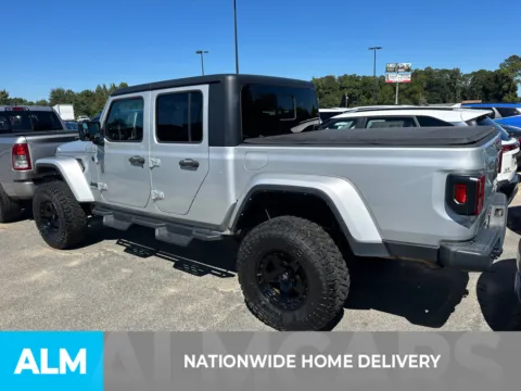 More photos of 2022 Jeep Gladiator Sport at ALM CDJR Perry, GA