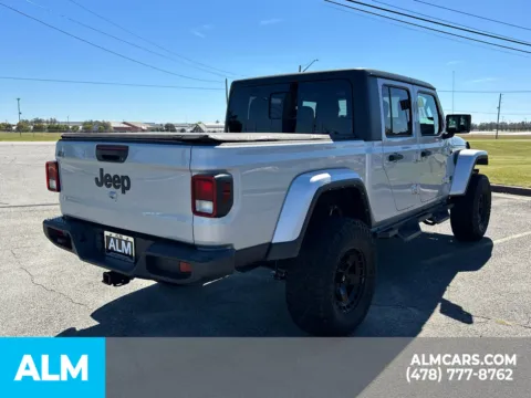 More photos of 2022 Jeep Gladiator Altitude at ALM CDJR Perry, GA