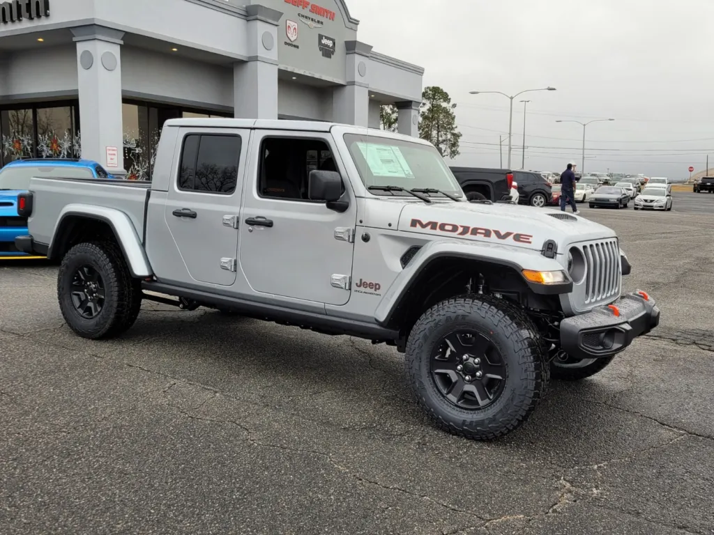 2023 Jeep Gladiator Mojave for sale in Perry, GA