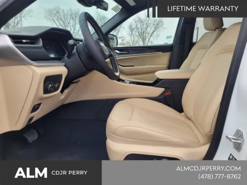 More photos of 2025 Jeep Grand Cherokee L Limited at ALM CDJR Perry, GA