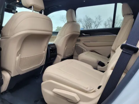 More photos of 2025 Jeep Grand Cherokee L Limited at ALM CDJR Perry, GA