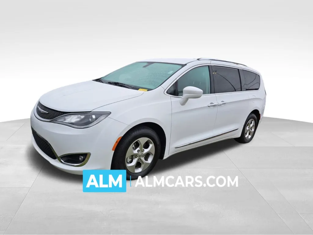 2017 Chrysler Pacifica Touring L Plus for sale in Perry, GA