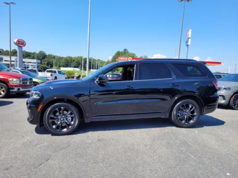 Photos of 2025 Dodge Durango R/T for sale in Perry, GA at ALM CDJR Perry